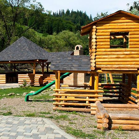 Pension Piriu' Morii Гура Хуморулуй Екстериор снимка